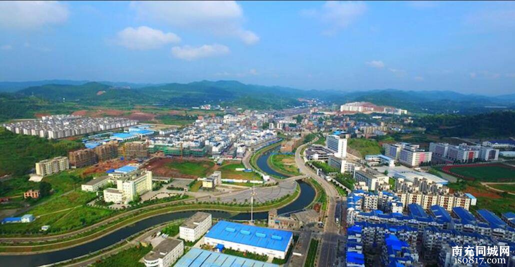 四川南充西充县第一大镇，拥有工业园区，是全国重点镇-y4.jpg