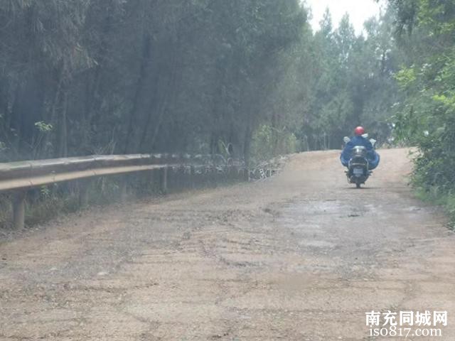 百姓监督·蓬安县 | 省道206诸家段道路损坏严重-1.jpg