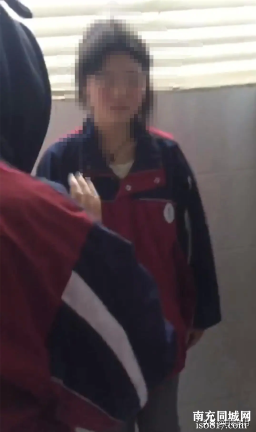 又是校园霸凌案!四川营山警方通报：学生在女厕所被殴打真实原因-3.jpg